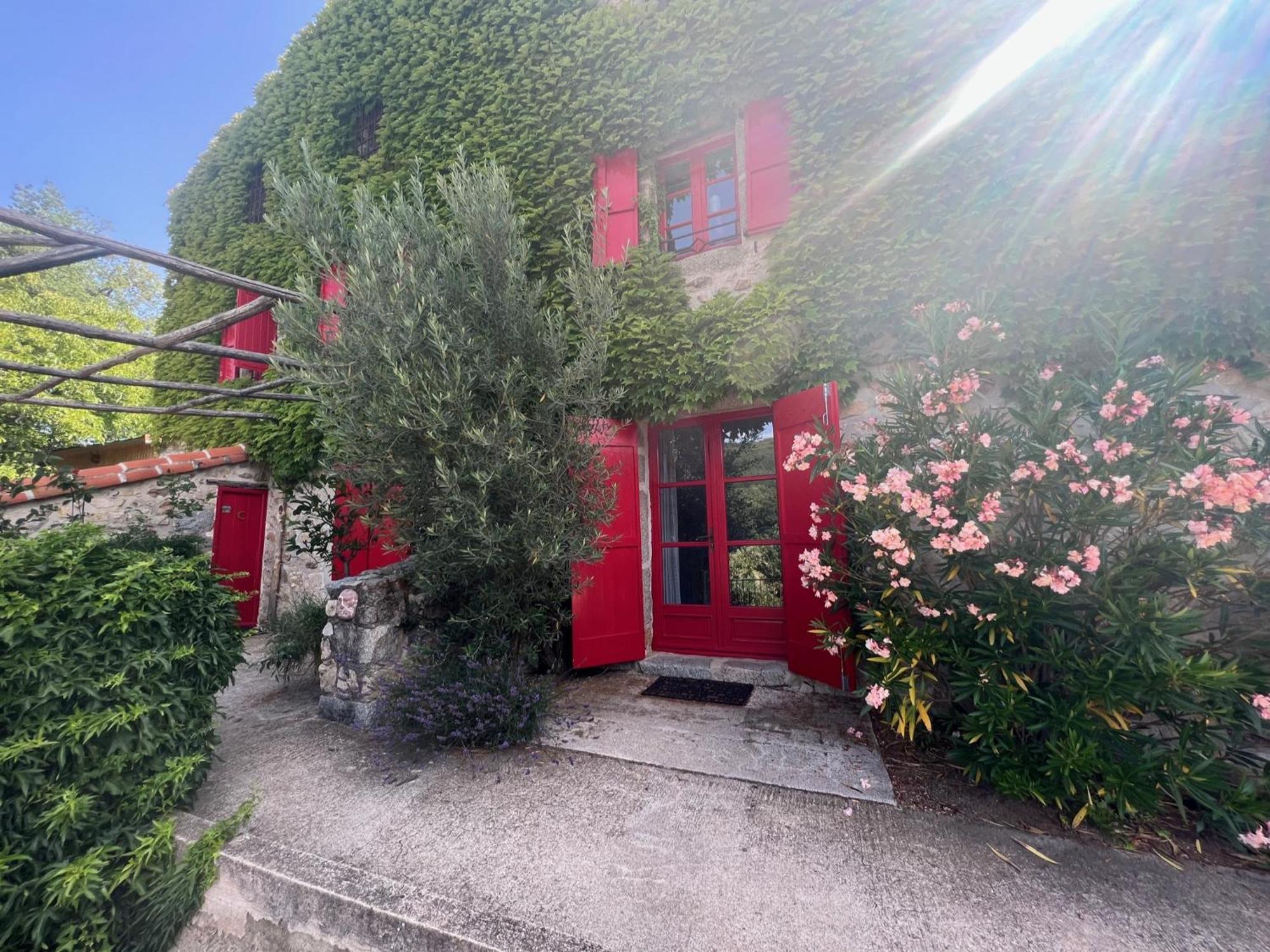 Mas Lo Faix Bed and Breakfast Saint-Laurent-de-Cerdans Exterior foto